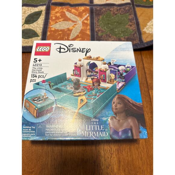 LEGO Disney The Little Mermaid Story Book Set 43213 Ariel Ursula - Picture 2 of 2